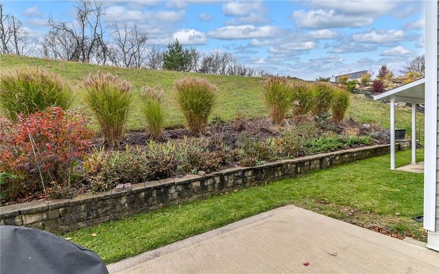 252 Estates Dr, Richland, PA 15044