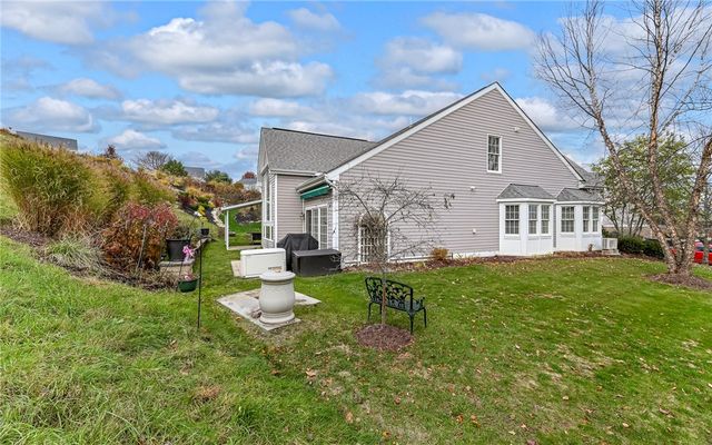 252 Estates Dr, Richland, PA 15044