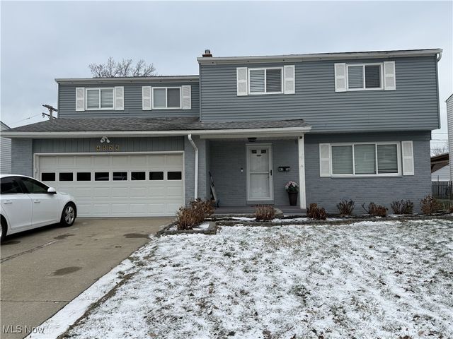 4526 Woodrow Avenue, Parma, OH 44134