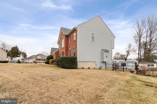 6910 GOVERNORS GRANT LN, Fredericksburg, VA 22407