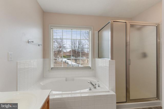 6910 GOVERNORS GRANT LN, Fredericksburg, VA 22407