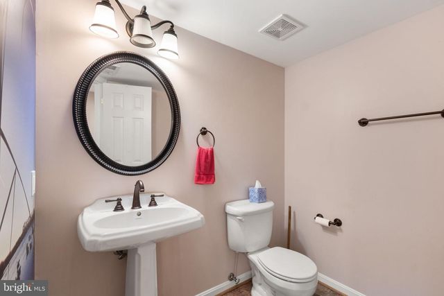 6910 GOVERNORS GRANT LN, Fredericksburg, VA 22407