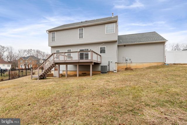 6910 GOVERNORS GRANT LN, Fredericksburg, VA 22407