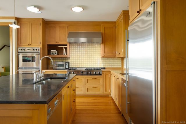 11 Valley Road, Salisbury, CT 06039