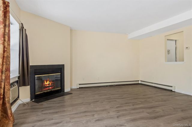 7 Lexington Hill 8, Harriman, NY 10926