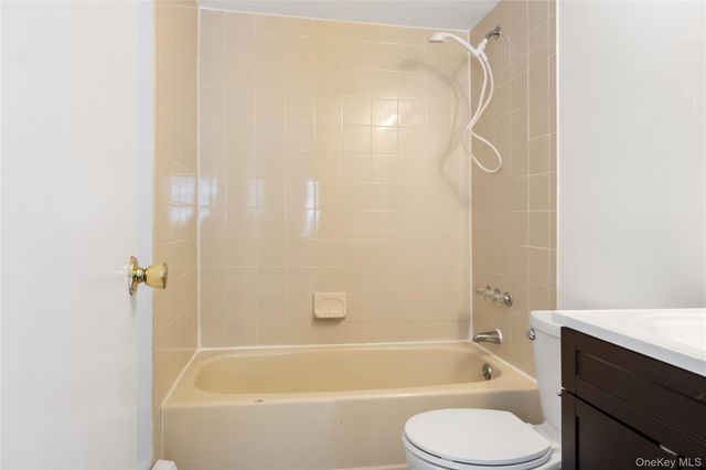 7 Lexington Hill 8, Harriman, NY 10926