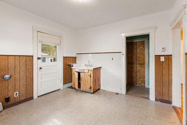 83 Dartmouth Street, Everett, MA 02149