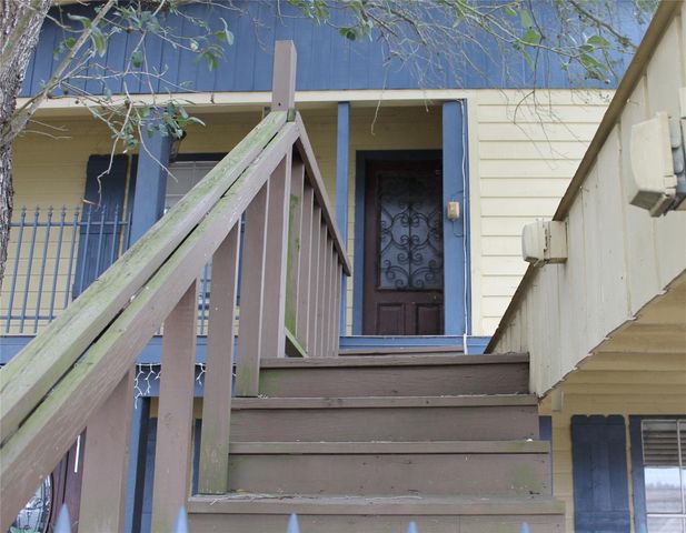 1111 Spur 529, Rosenberg, TX 77471