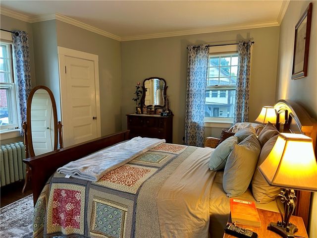 172 Bluff Avenue, Cranston, RI 02905