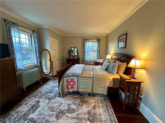 172 Bluff Avenue, Cranston, RI 02905