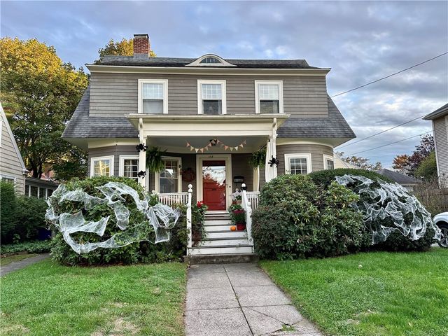 172 Bluff Avenue, Cranston, RI 02905