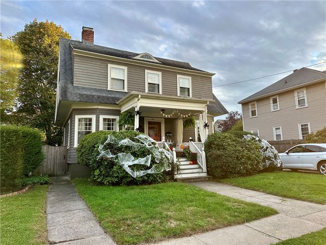 172 Bluff Avenue, Cranston, RI 02905