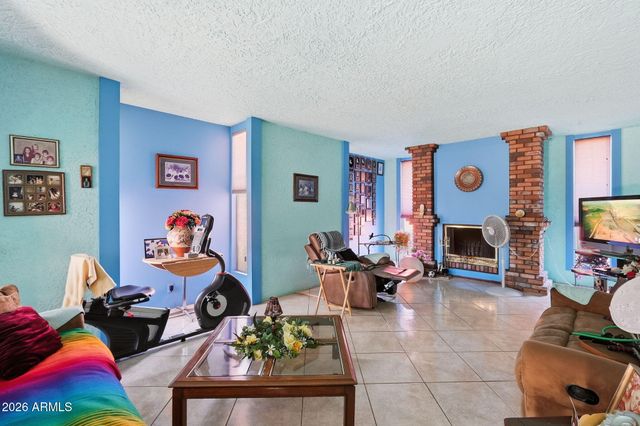 4702 E ALTA VISTA Road, Phoenix, AZ 85042