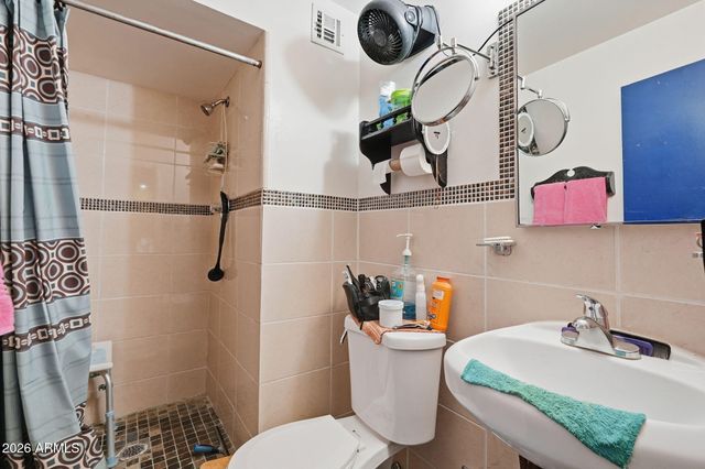 4702 E ALTA VISTA Road, Phoenix, AZ 85042
