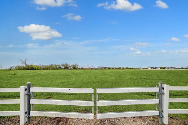 2819 W Fm 1462, Rosharon, TX 77583