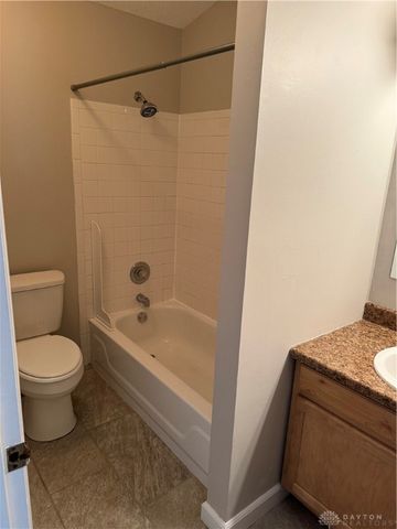 6620 green branch 8, Centerville, OH 45459