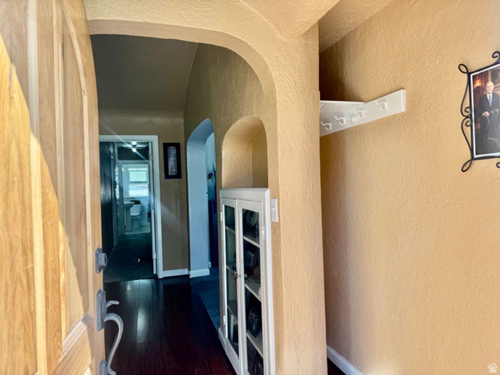 Image 3 of property listing at 255 S 300 W, Provo, UT 84601