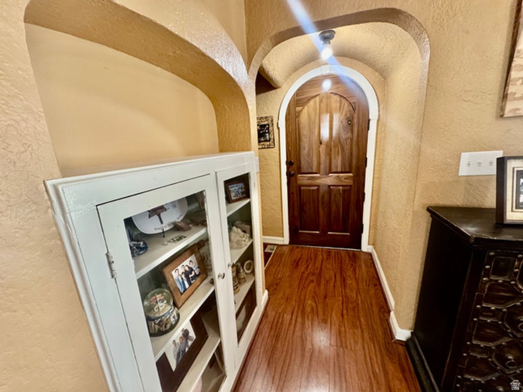 Image 4 of property listing at 255 S 300 W, Provo, UT 84601