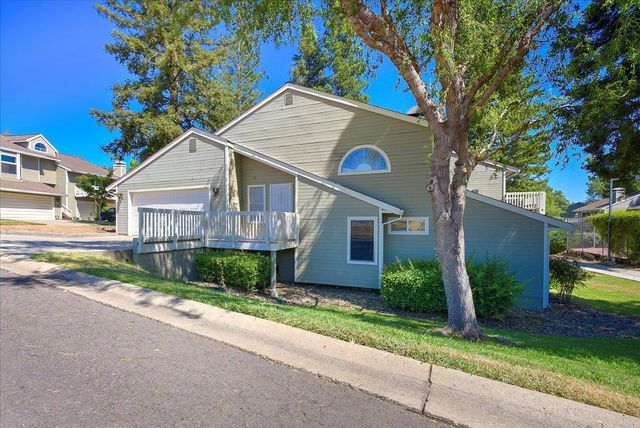 115 Valley Oak Dr, Roseville, CA 95678