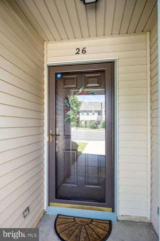 26 FOXGLOVE DR, Delran, NJ 08075