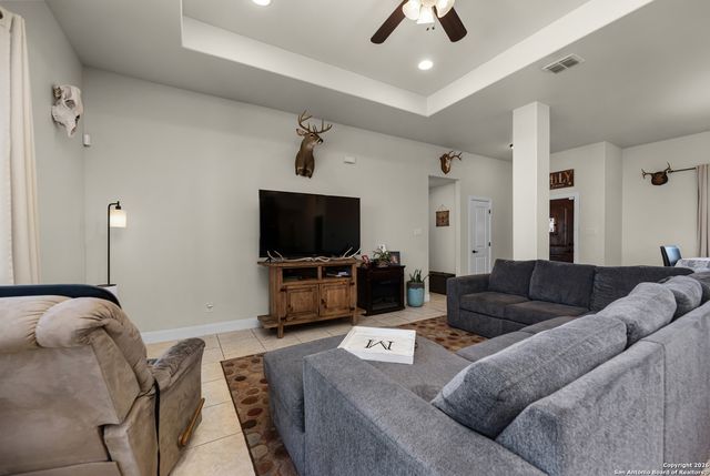 103 Muirfield, La Vernia, TX 78121