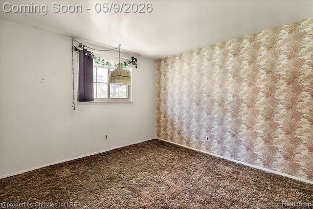 5894 Heyer Street, Romulus, MI 48174