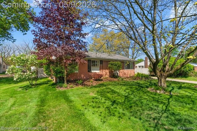 5894 Heyer Street, Romulus, MI 48174