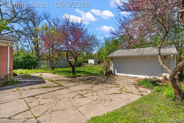 5894 Heyer Street, Romulus, MI 48174