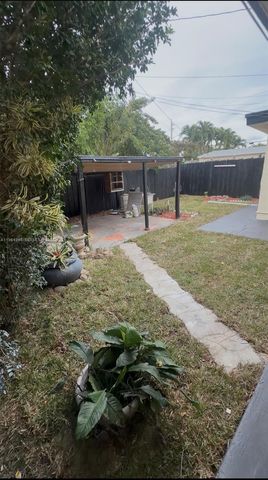 531 NE 58th St 3, Oakland Park, FL 33334