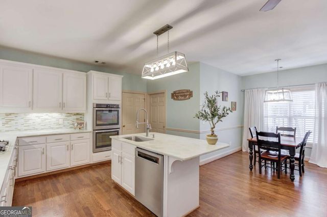 7208 Sunset Boulevard, Loganville, GA 30052