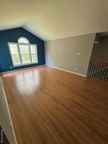 56543 Scotland Boulevard, Utica, MI 48316
