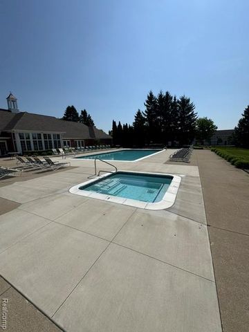 56543 Scotland Boulevard, Utica, MI 48316