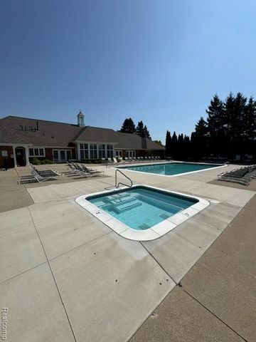 56543 Scotland Boulevard, Utica, MI 48316