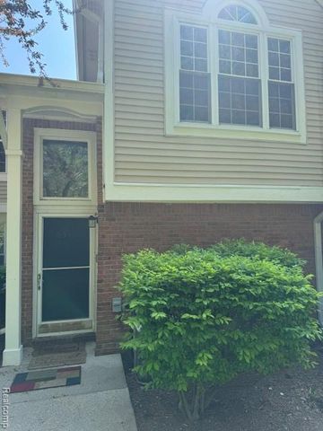 56543 Scotland Boulevard, Utica, MI 48316