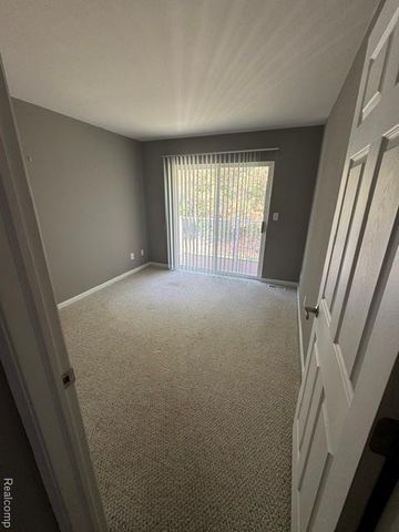 56543 Scotland Boulevard, Utica, MI 48316