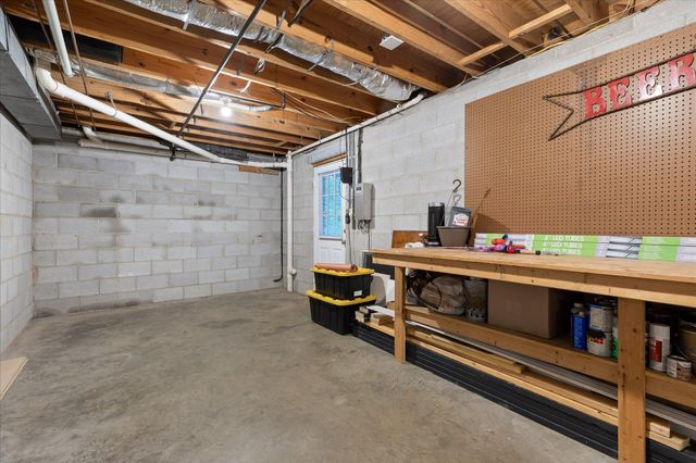 12424 Creek Hollow Lane, Soddy Daisy, TN 37379