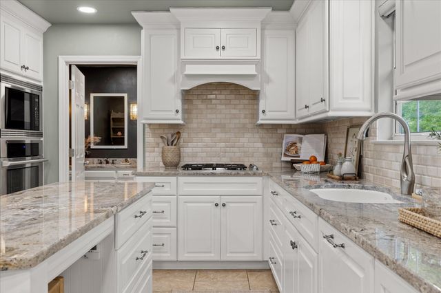 12424 Creek Hollow Lane, Soddy Daisy, TN 37379