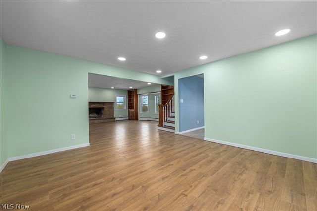 145 State Road, Hinckley, OH 44233