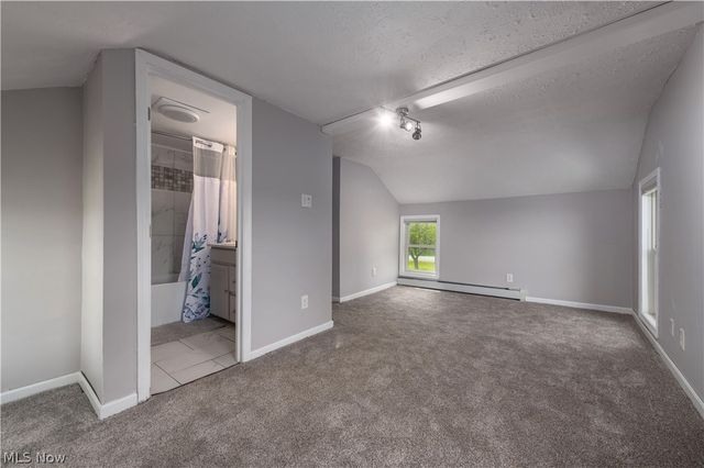 145 State Road, Hinckley, OH 44233