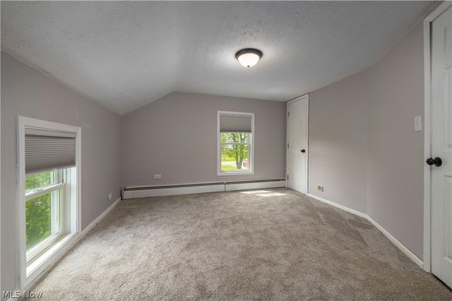 145 State Road, Hinckley, OH 44233