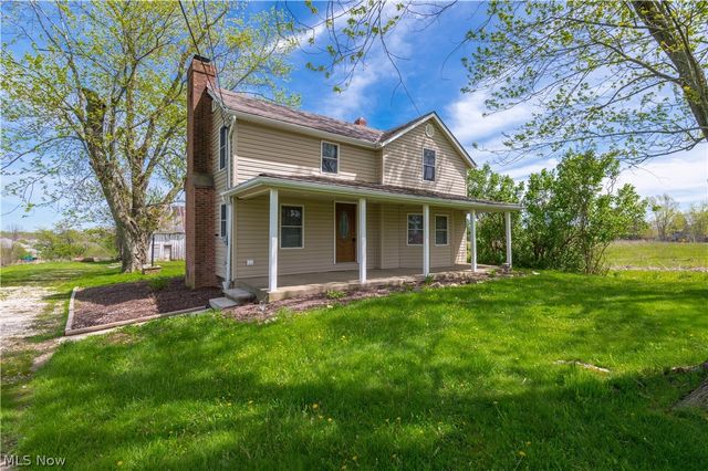 145 State Road, Hinckley, OH 44233