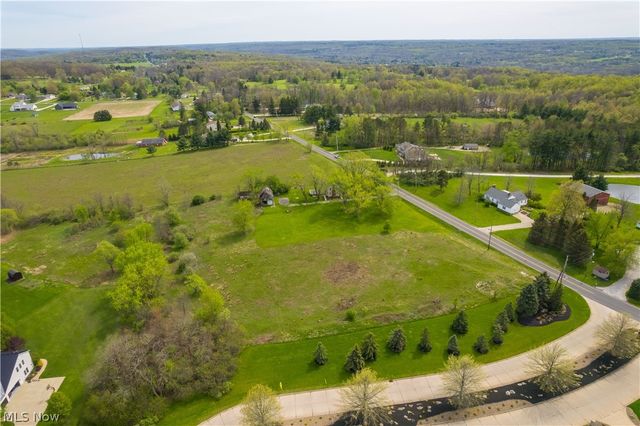 145 State Road, Hinckley, OH 44233