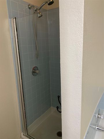 904 Valleybrook Drive, Lewisville, TX 75067