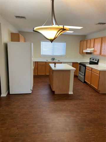 904 Valleybrook Drive, Lewisville, TX 75067