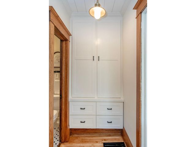 5434 Williston Road, Minnetonka, MN 55345