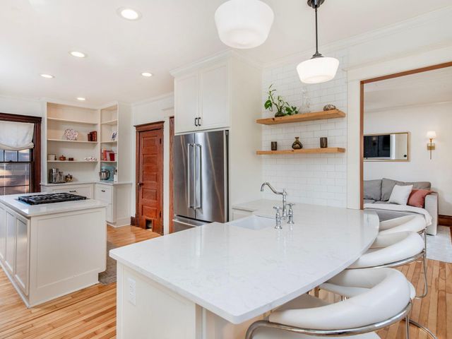 5434 Williston Road, Minnetonka, MN 55345