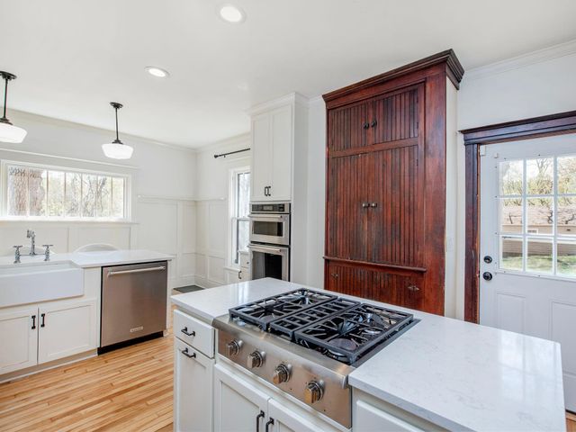 5434 Williston Road, Minnetonka, MN 55345