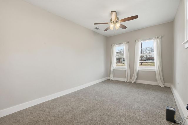 702 N Church Street, Decatur, TX 76234