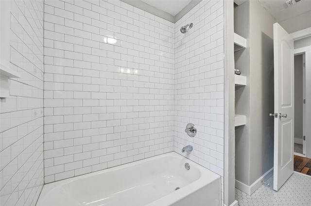 702 N Church Street, Decatur, TX 76234