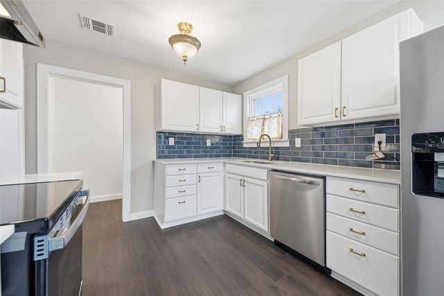 702 N Church Street, Decatur, TX 76234